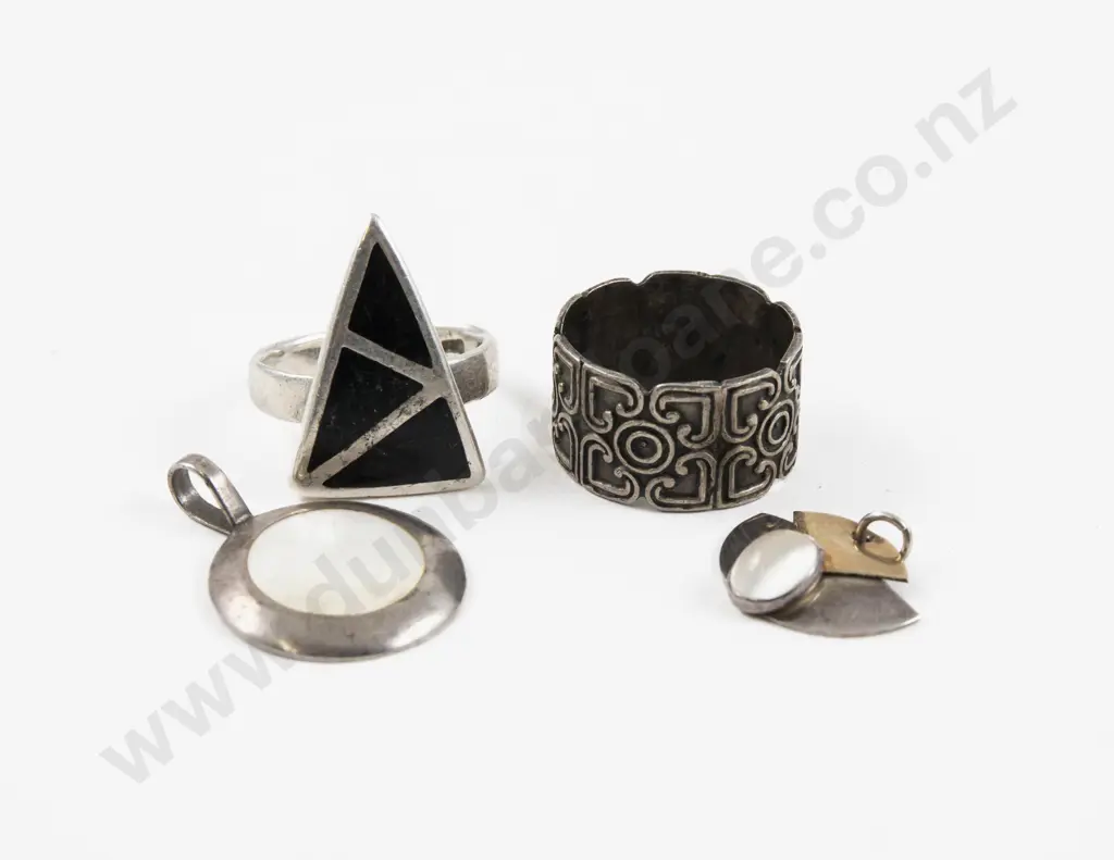 Collection of Assorted S/S Jewellery Image 1++