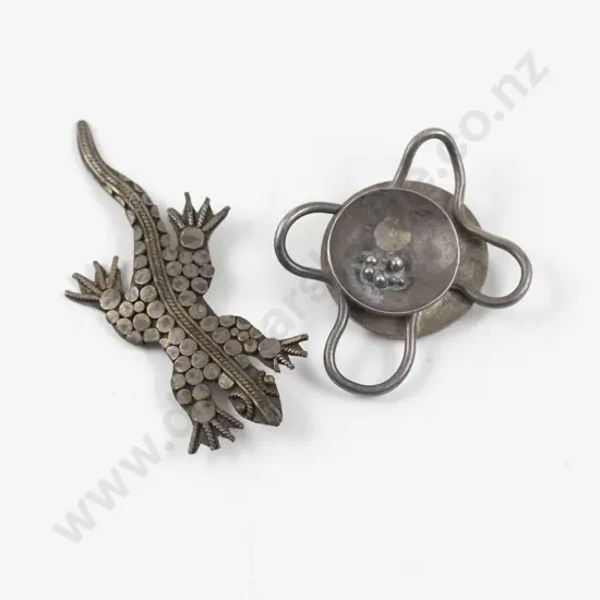 Vintage Mexican .925 Silver Beaded Texture Lizard Brooch