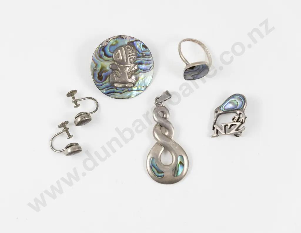 Collection of NZ S/S Paua Jewellery Image 1++