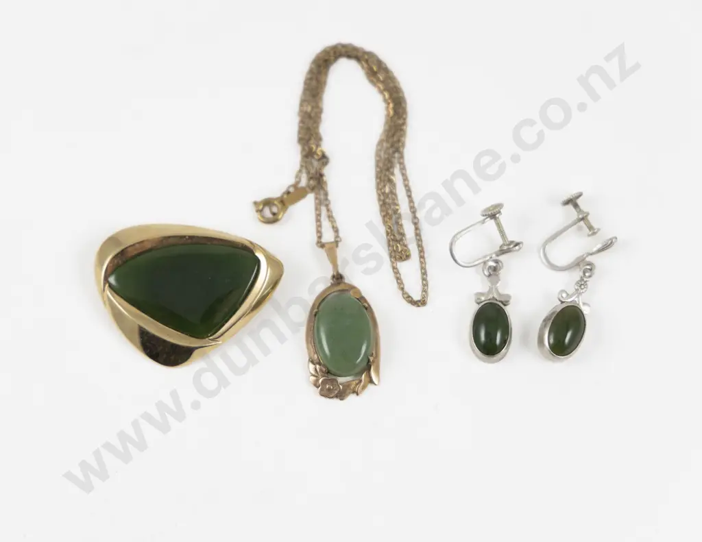 Pair .835 Silver Greenstone Pendant Drop Earrings Image 1++