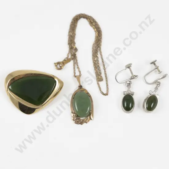 Pair .835 Silver Greenstone Pendant Drop Earrings