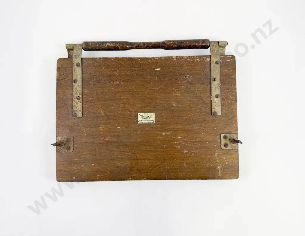 Vintage Beaver Swift Portable Press Image 1++