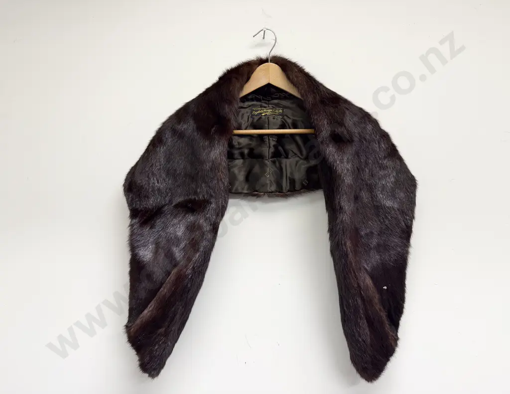 Mink Fur Stole together with Five Vintage Purses Image 1++