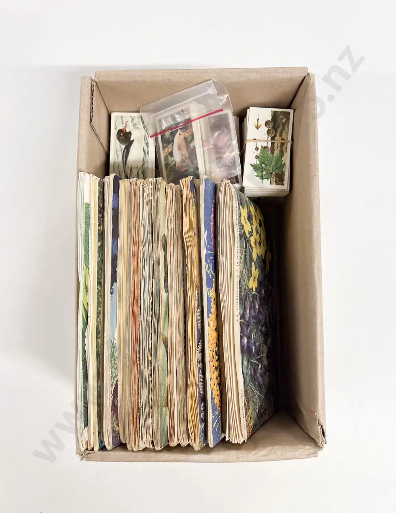 Collection Brook Bond Picture Card Albums and Cards Image 1++