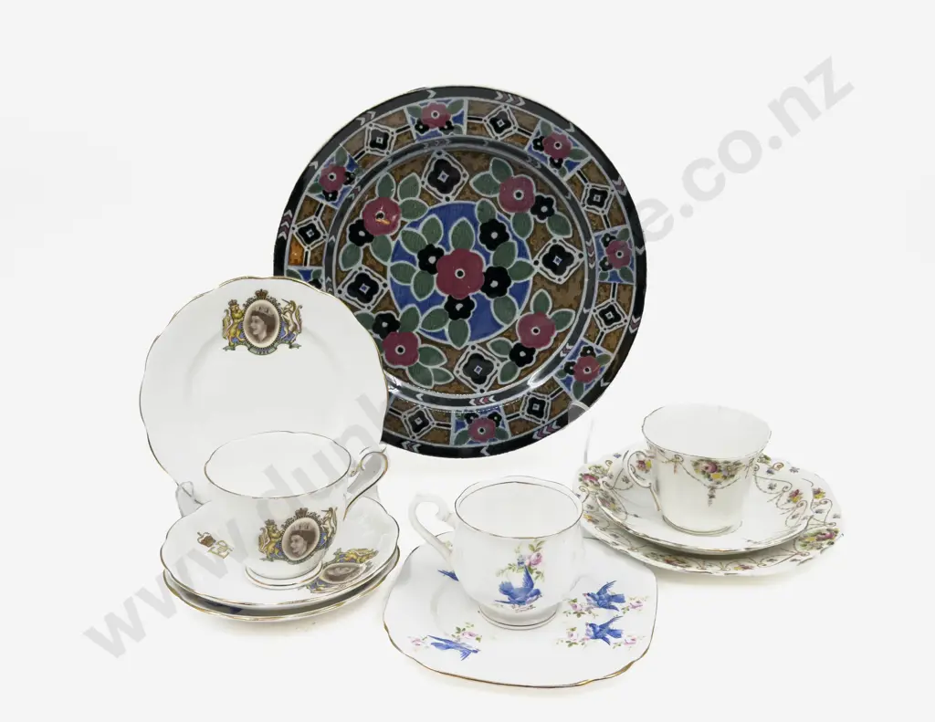 Qty of Assorted Fancy Tea China together with RD Plate Image 1++