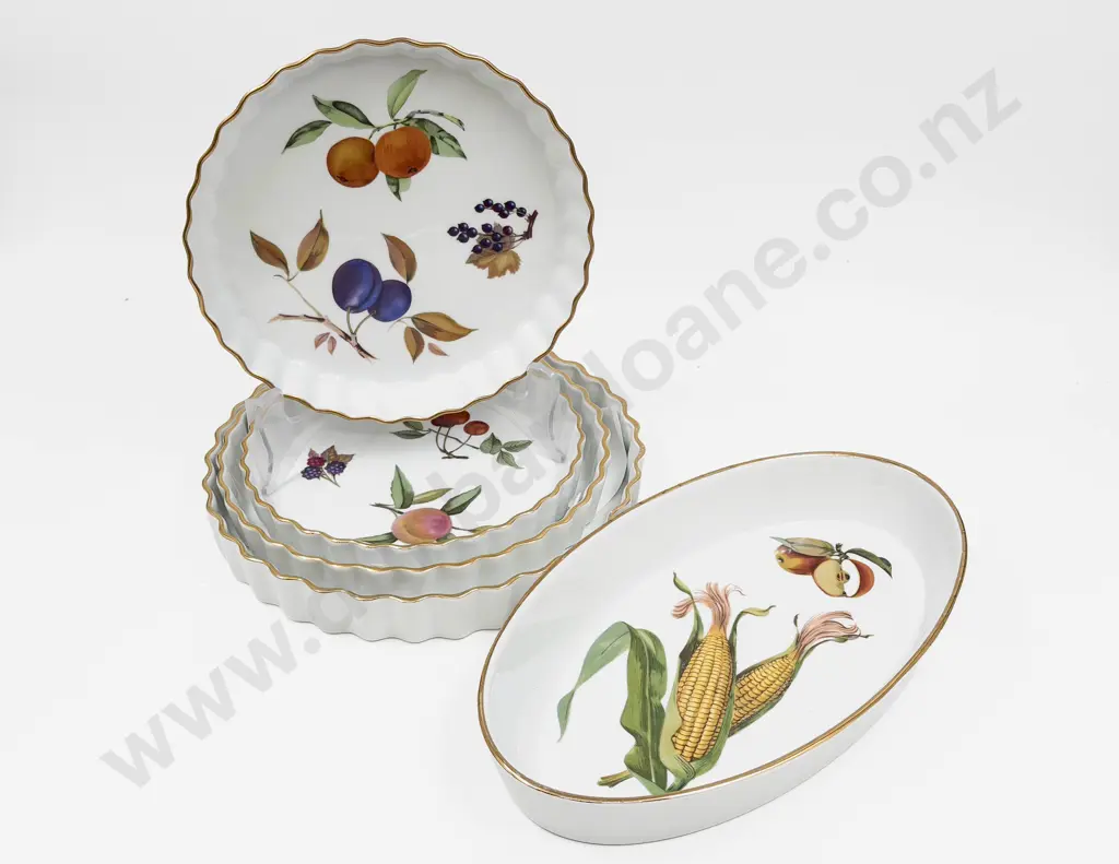 Qty of Royal Worcester "Evesham" Pattern China Image 1++