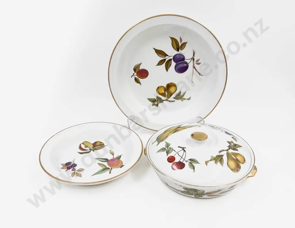 Qty of Royal Worcester "Evesham" Pattern China Image 1++