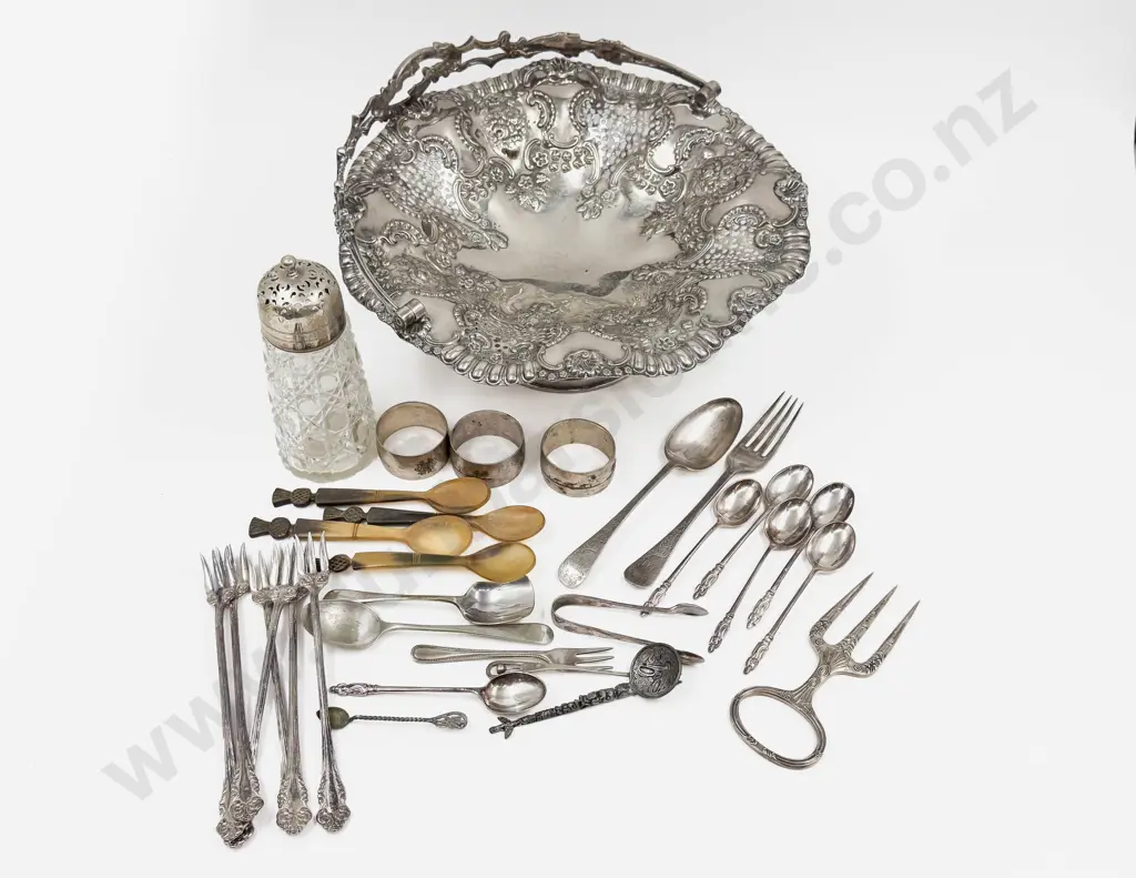 Qty of Assorted S/P incl Cutlery Napkin Rings etc Image 1++