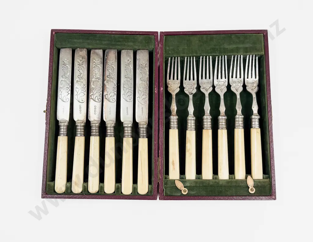 Cased Set of Bone Handled Knives & Forks Image 1++