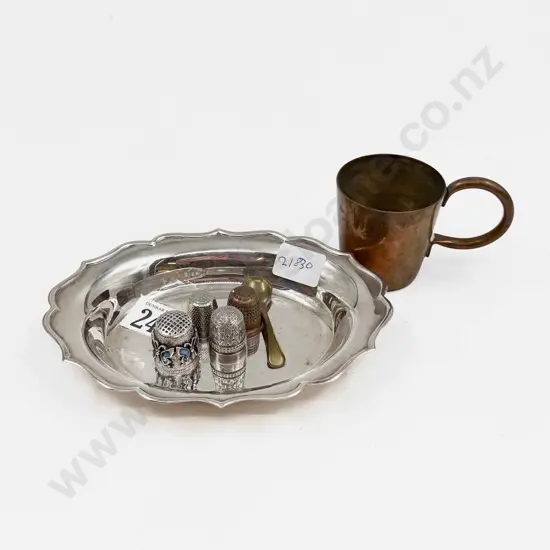 Qty of Assorted Thimbles together with Small Copper Measure etc