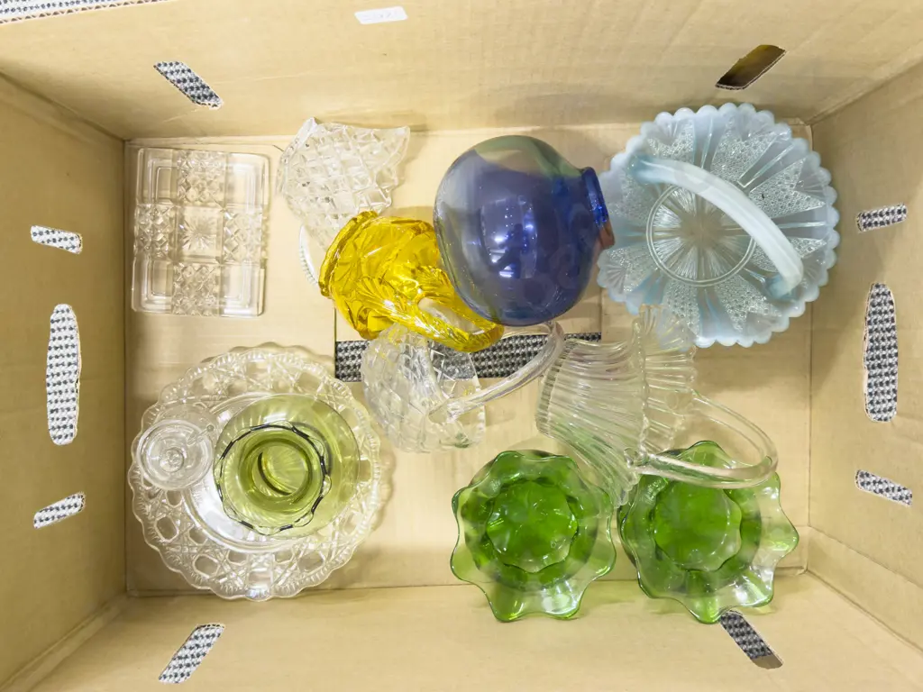 Box Qty of Assorted Art Glass & Others Image 1++