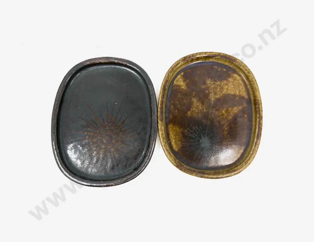 Two Paul Wotherspoon Shallow Pottery Dishes Image 1++