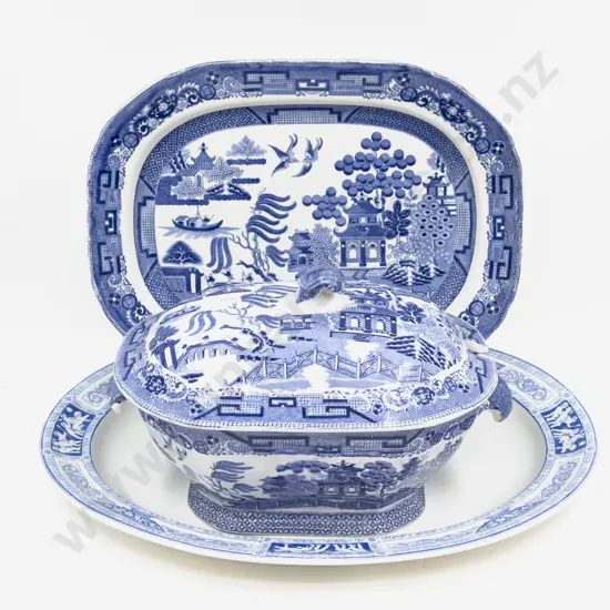 Large Wedgwood Ashet together with Willow Pattern Ashet & Tureen