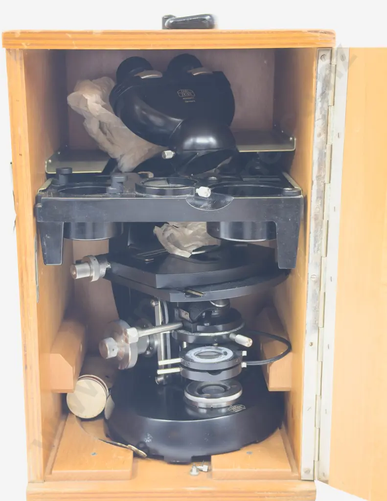 Vintage Microscope in Case Image 1++