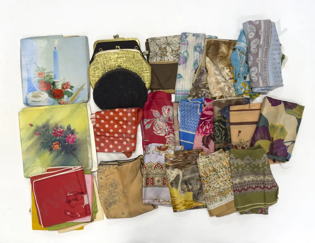 Qty of Assorted Vintage Gloves & Scarves etc Image 1++