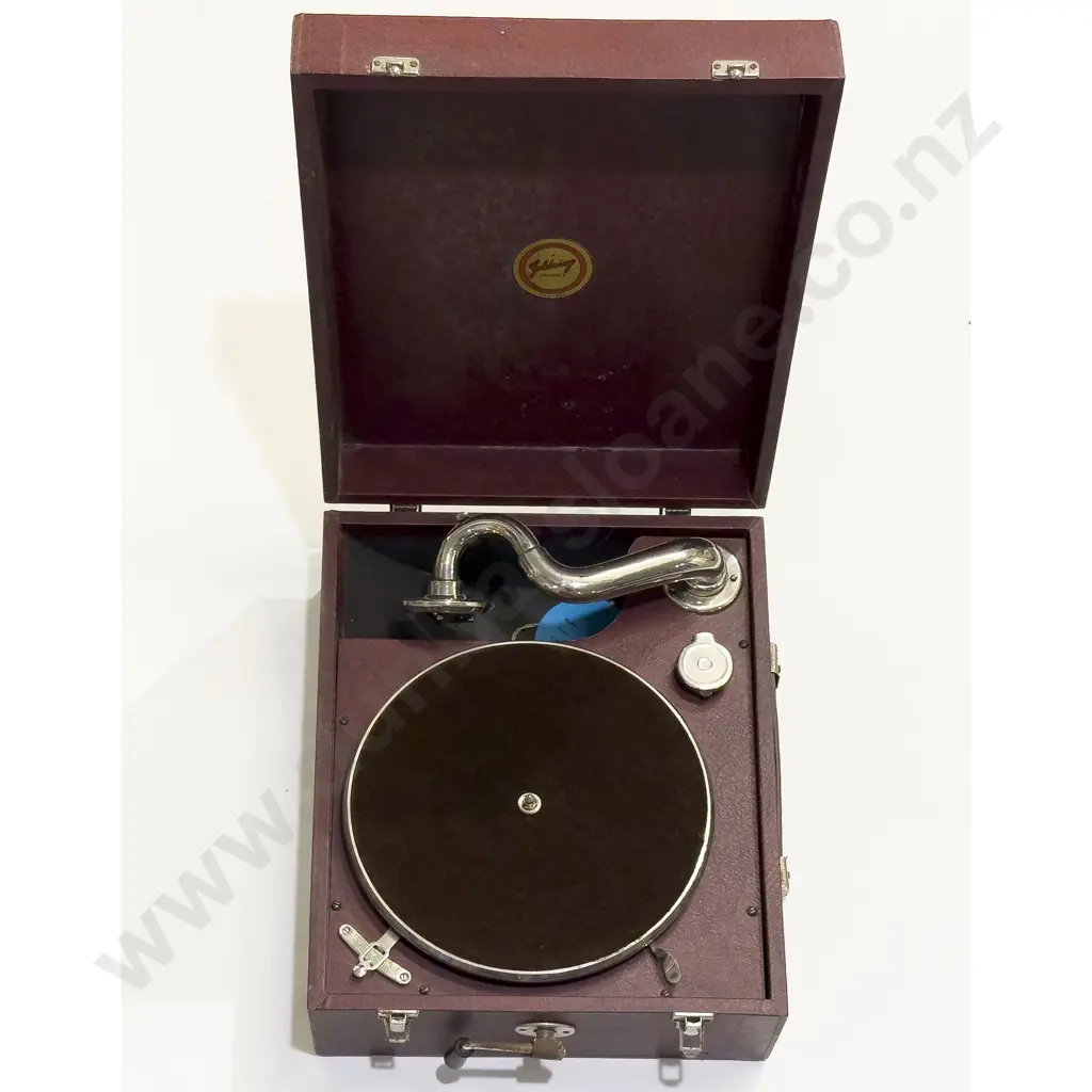 Travel Gramophone Image 1++