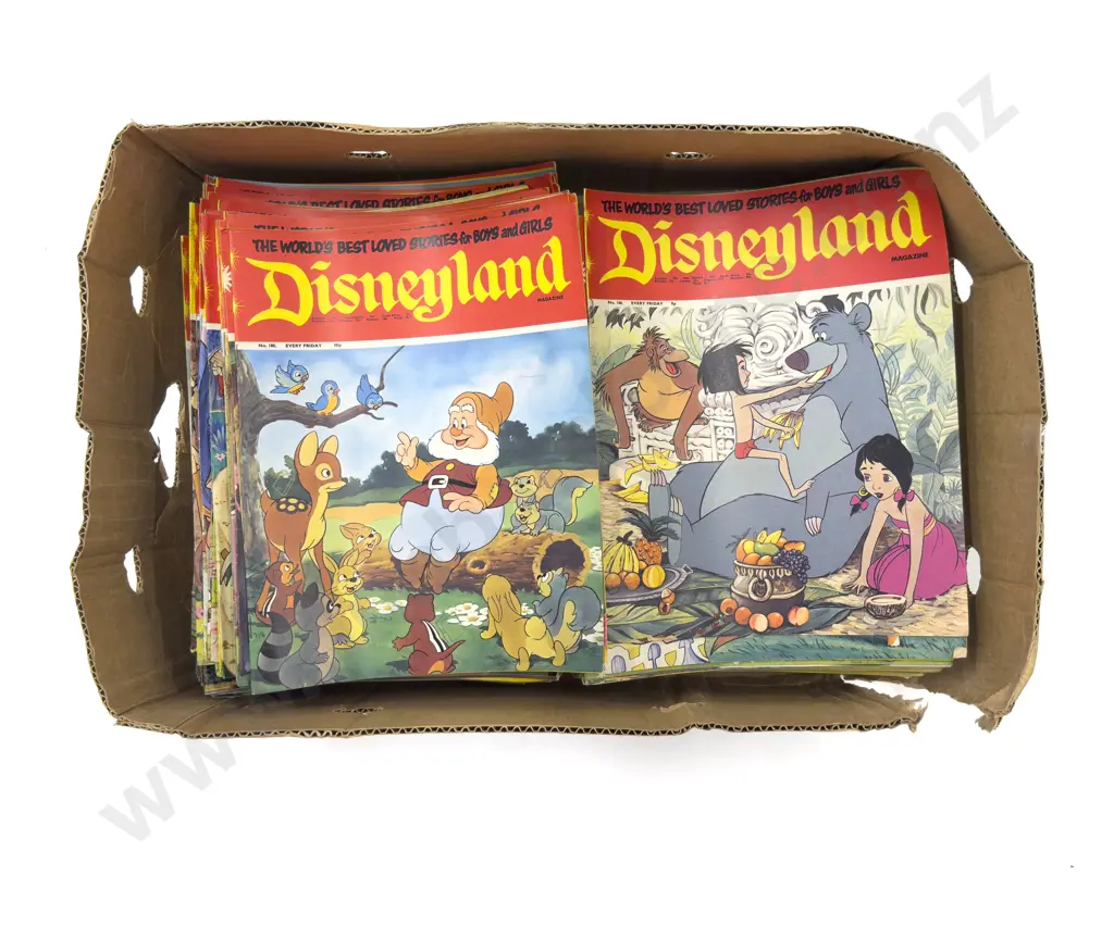 Qty of Assorted Vintage Disneyland Magazines Image 1++