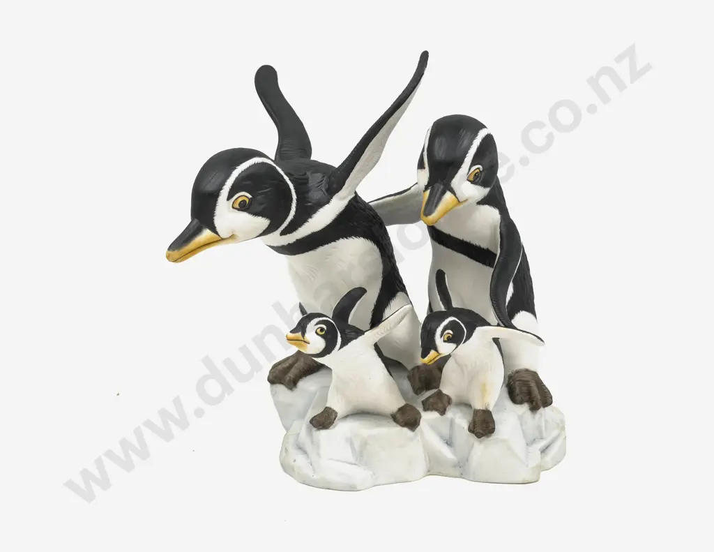 Franklin Mint Penguin Group Figure Image 1++
