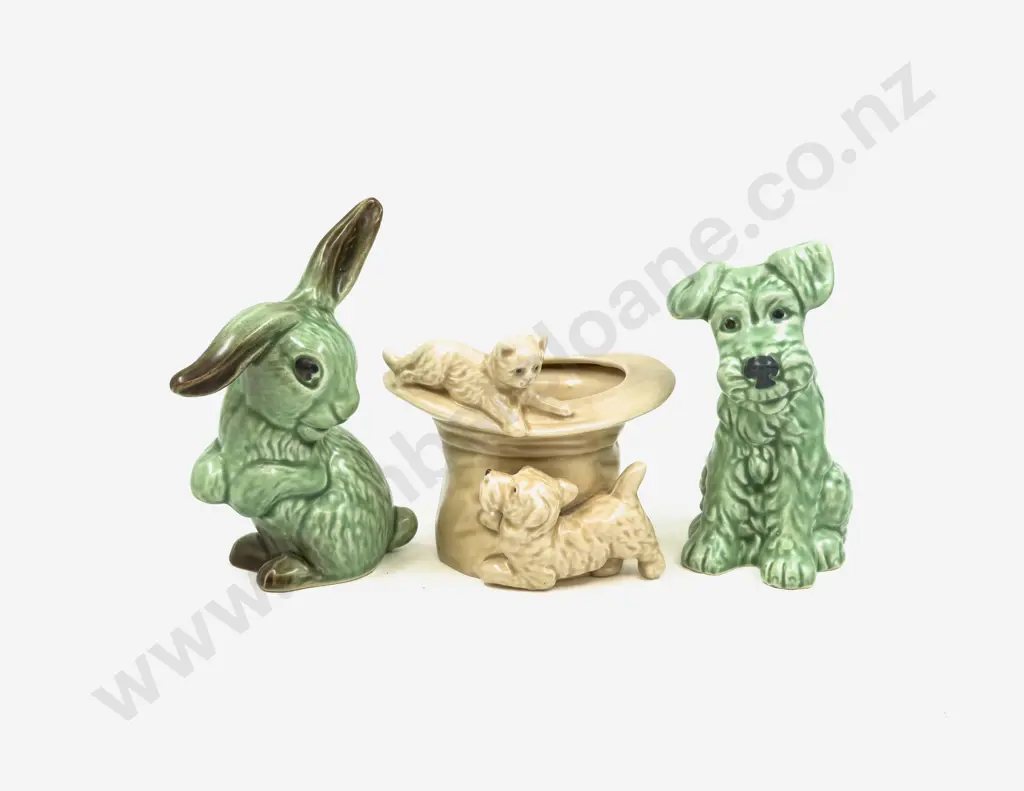 Sylvac Bunny & Dog together with Sylvac Top Hat Figure Group Image 1++
