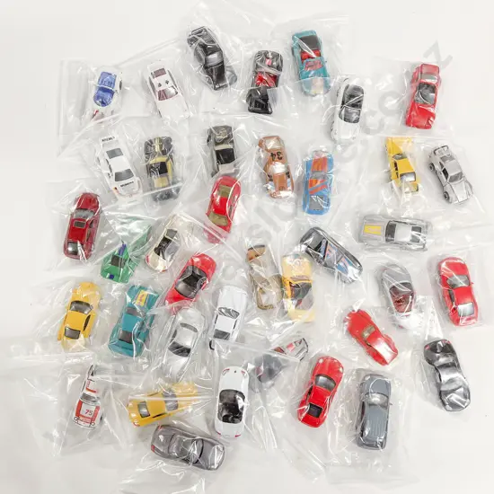 Quantity Unboxed Assorted Diecast Models - Good Condition