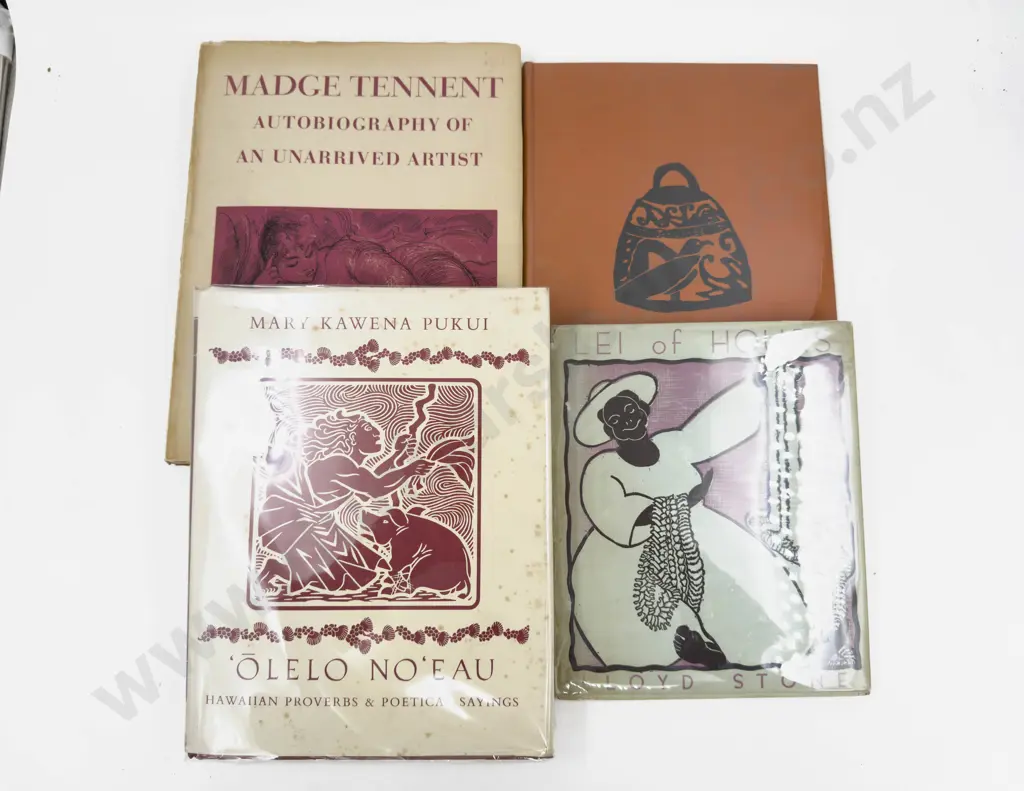 Four Various Hawaiian Illustrated Volumes Image 1++