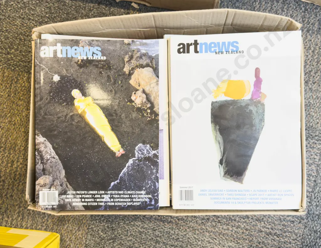 Box Quantity Art News Magazines Image 1++