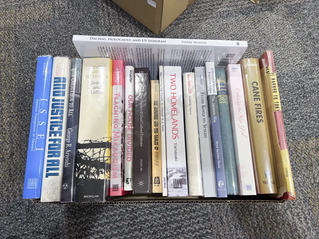 Box Assorted Books - Pearl Harbour Image 1++