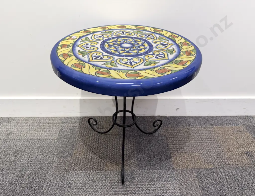 Circular Outdoor Table with Ceramic Top Image 1++