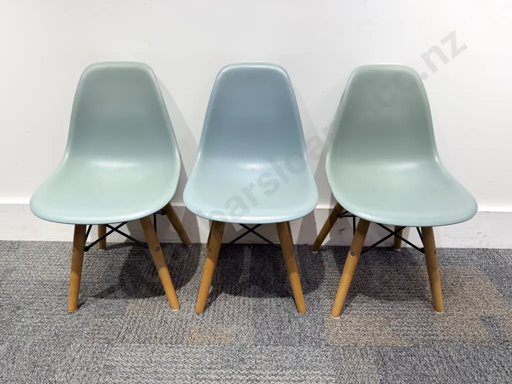 Set of Three Modern Children's Chairs Image 1++