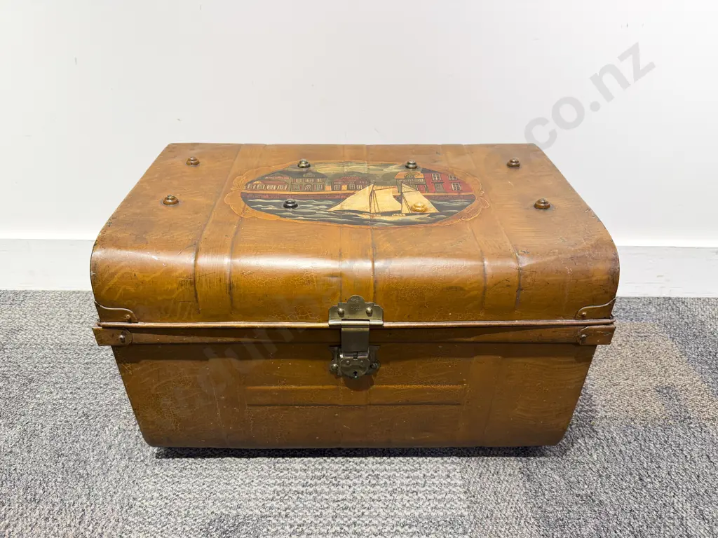 Tin Trunk Image 1++
