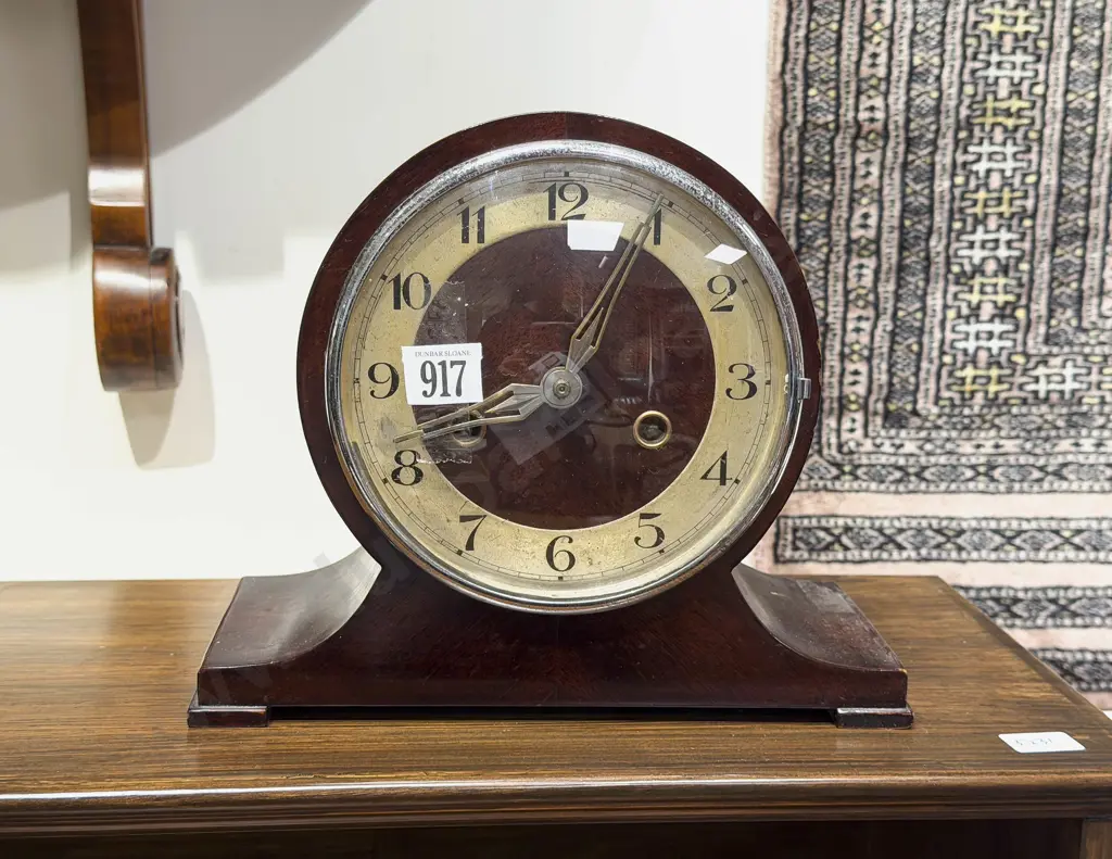 Mantel Clock Image 1++