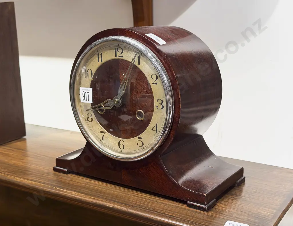 Mantel Clock Image 1++