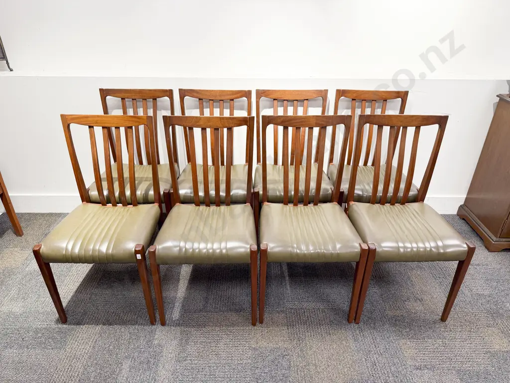 Set of Eight Mid Century Dining Chairs by FLER Image 1++