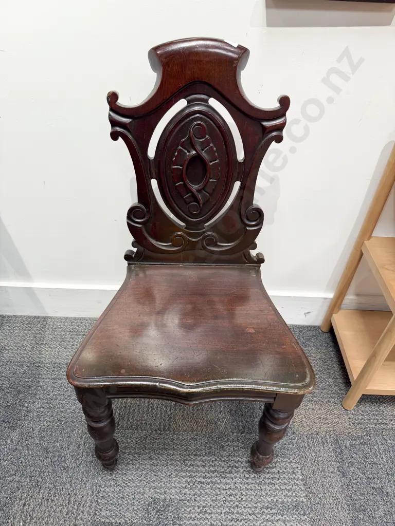 Mahogany Hall Chair Image 1++