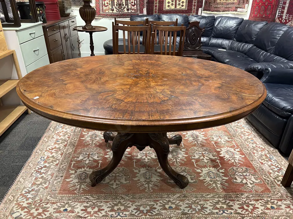 Victorian Burr Walnut Loo Table Image 1++