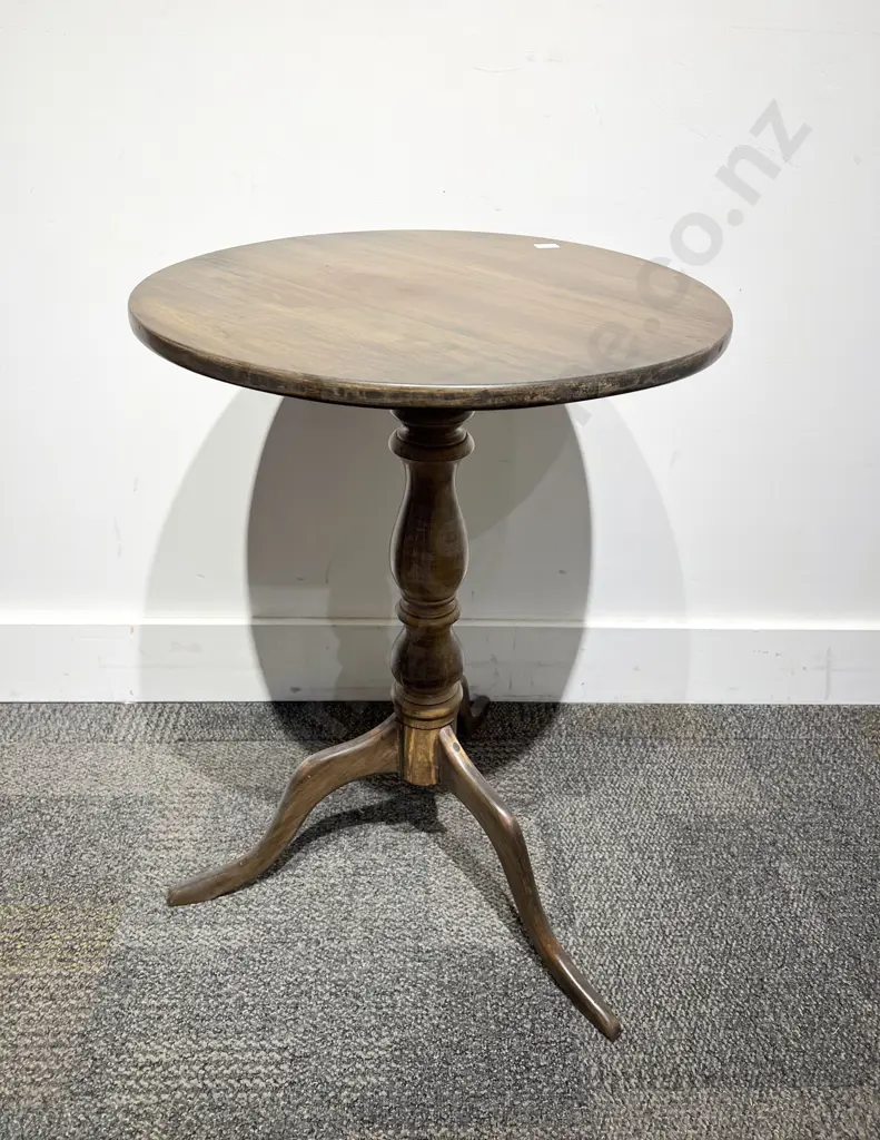 Tripod Base Wine Table Image 1++