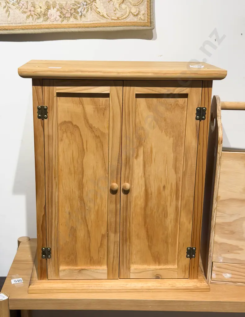 Pine Two Door Wall Cabinet Image 1++