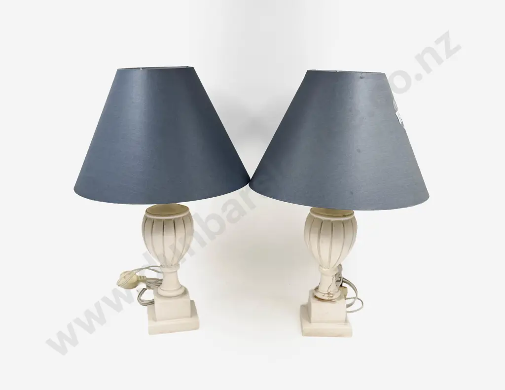 Pair of Vase Form Table Lamps Image 1++