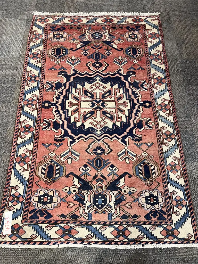 Persian Floor Rug with Large Centralised Medallion Image 1++