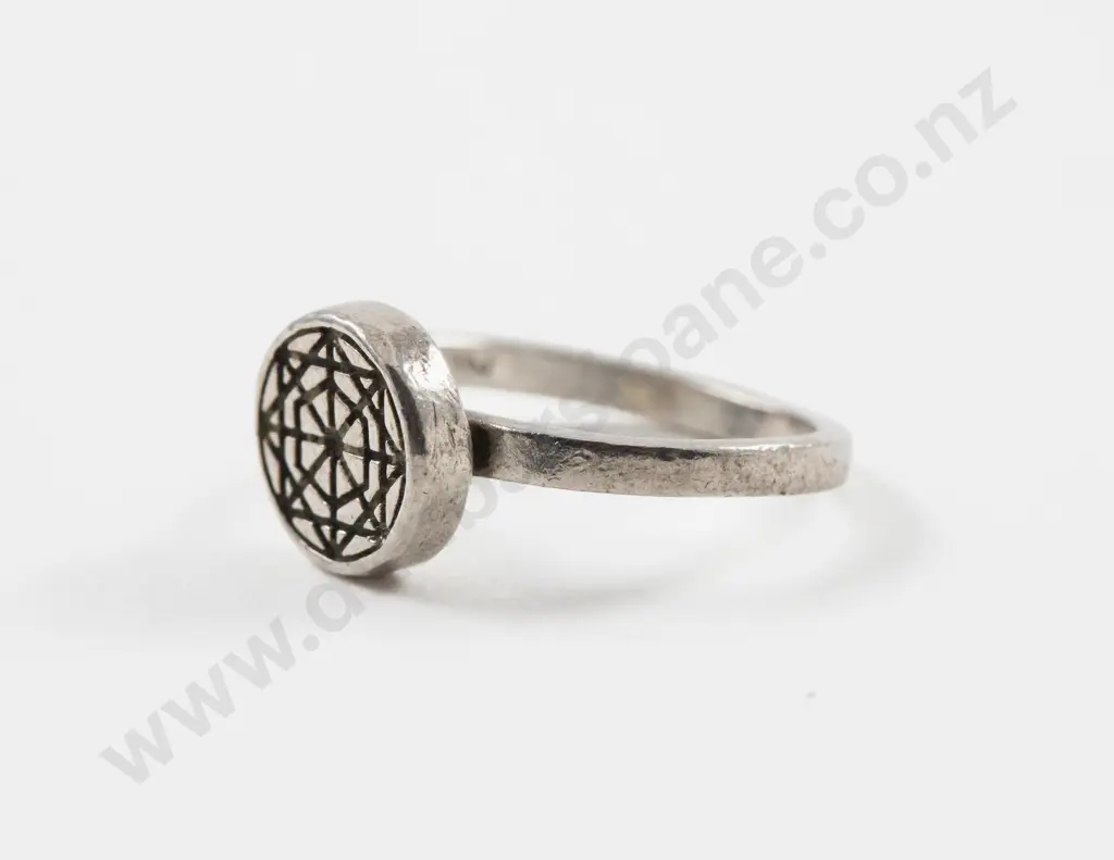 Unidentified NZ Jeweller S/S ''Flower of Life' Grid Ring Image 1++