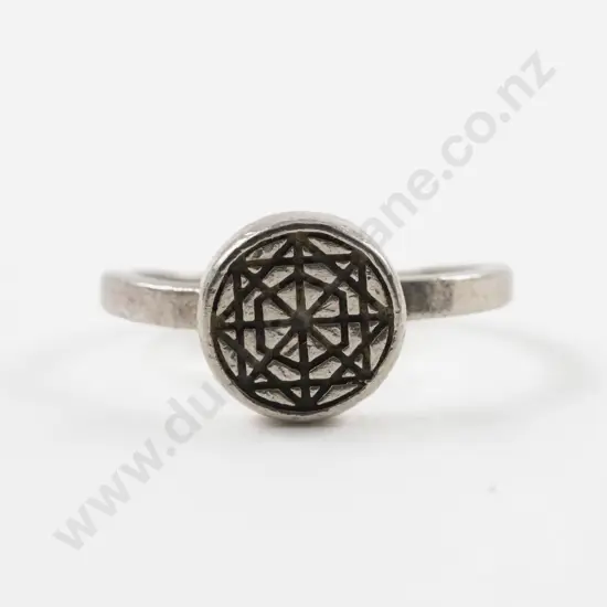 Unidentified NZ Jeweller S/S ''Flower of Life' Grid Ring