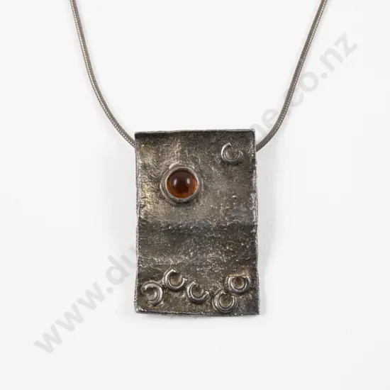 Unidentified NZ Jeweller S/S Single Amber Stone Modernist Pendant