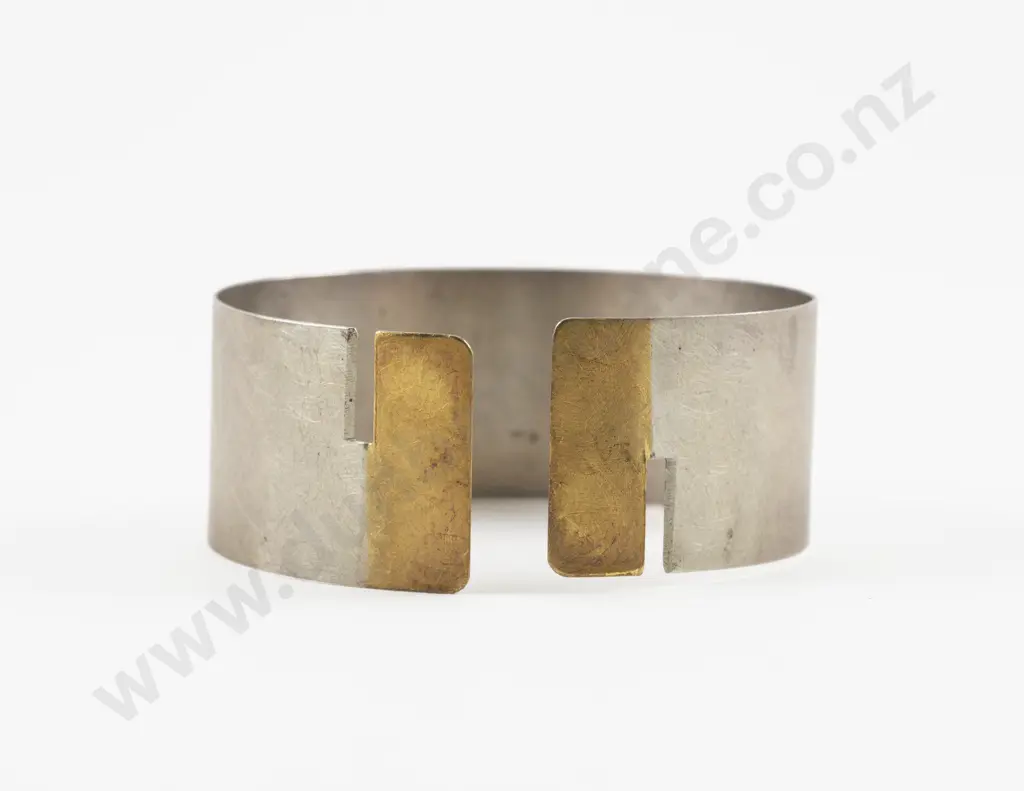 Unidentified NZ Jeweller .925 Silver Cuff Bangle Image 1++