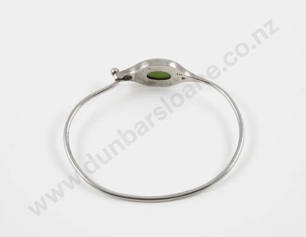 NZ S/S Single Oval Panel Greenstone Bangle Image 1++