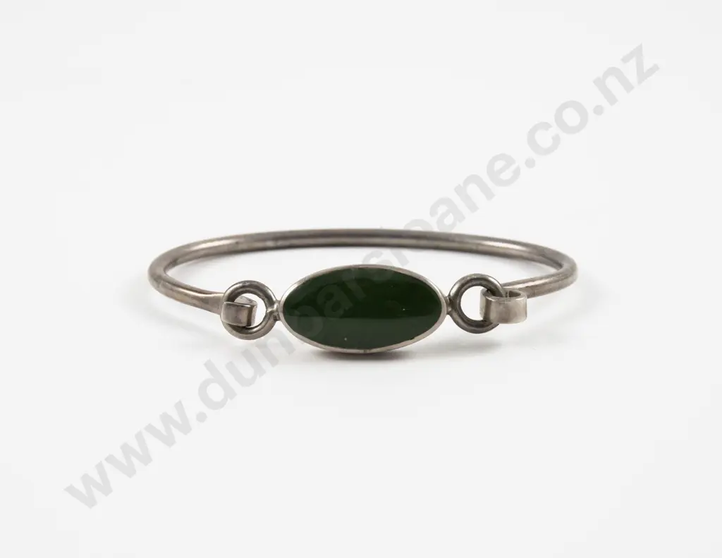 S/S Single Oval Panel Greenstone Bangle Image 1++