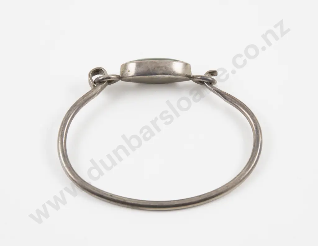 S/S Single Oval Panel Greenstone Bangle Image 1++