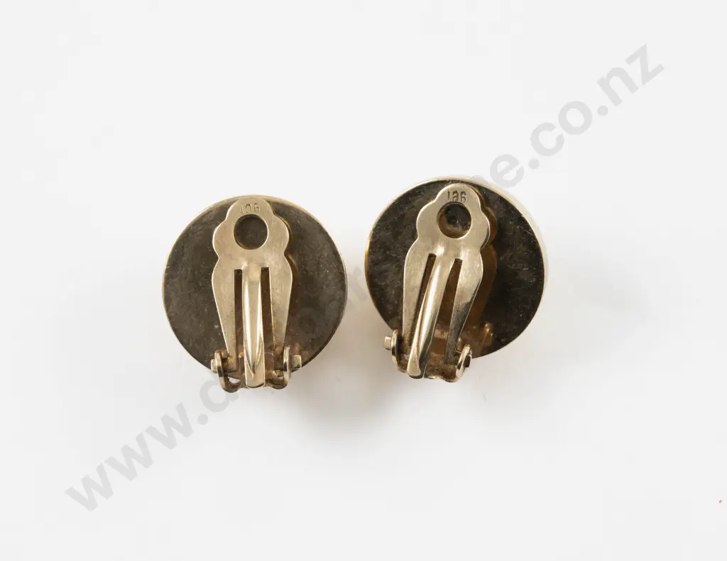 Pair 9ct Dome Stud Earrings Image 1++