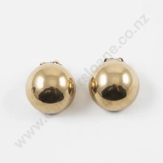 Pair 9ct Dome Stud Earrings