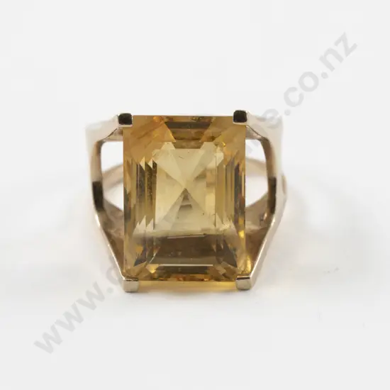 14ct Single Stone Citrine Dress Ring