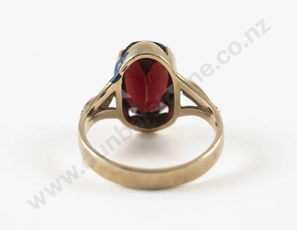 9ct Single Stone Garnet Ring Image 1++